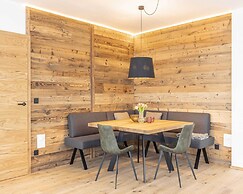 Penthouse With Nice Terrace