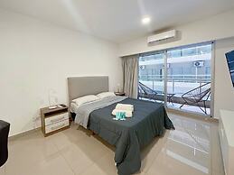 Studio Pool Balcony San Telmo