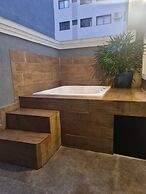 Marmeu Tombo com jacuzzi aquecida