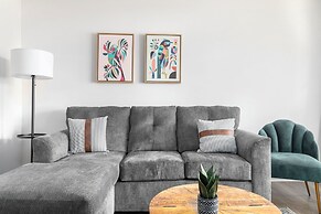 Near the Airport East Lake Craftsman