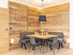 Penthouse With Shared Pool