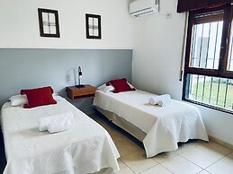 Casa Con Asador y Cochera