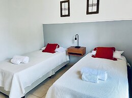 Casa Con Asador y Cochera