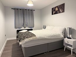 Cozy Rochester Apartment Retreat
