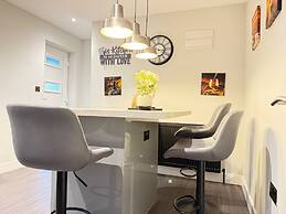 Cozy Rochester Apartment Retreat