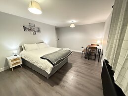 Cozy Rochester Apartment Retreat