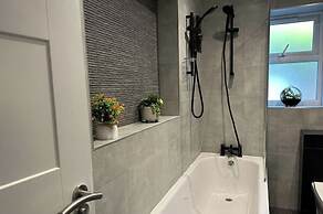 Cozy Rochester Apartment Retreat