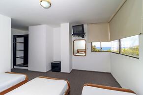 Hotel Axis Inn By GEH Suites