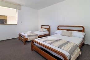 Hotel Axis Inn By GEH Suites