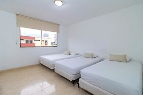 Hotel Axis Inn By GEH Suites