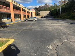 OYO Hotel Harriman near I-40