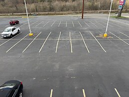 OYO Hotel Harriman near I-40