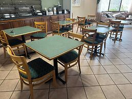 OYO Hotel Harriman near I-40