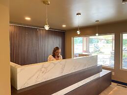 Four Seasons Inn