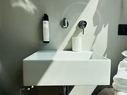 Marina Boutique Rooms