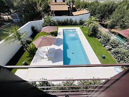 Marina Boutique Rooms