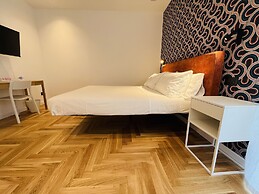 Marina Boutique Rooms