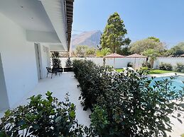 Marina Boutique Rooms