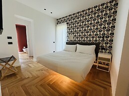 Marina Boutique Rooms