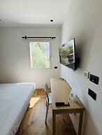 Marina Boutique Rooms