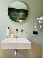 Marina Boutique Rooms