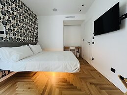 Marina Boutique Rooms