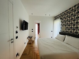 Marina Boutique Rooms