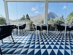 Marina Boutique Rooms