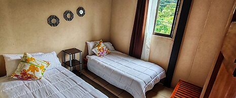 Hostel Coati Place Bed & Breakfast