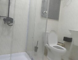 Adenta Oasis Retreat - Spacious 3BR Apartment