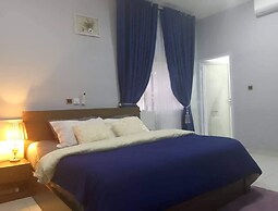 Adenta Oasis Retreat - Spacious 3BR Apartment