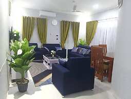 Adenta-accra - 3 Beds - Sleeps 6 - Private Parking