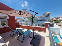 Stunning 2 bed Villa With Private Salt Water Pool