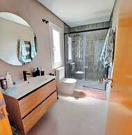 Stunning 2 bed Villa With Private Salt Water Pool