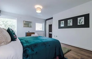 Manchester Oasis Retreat - 4 Bedroom House