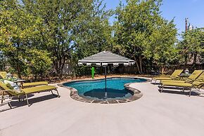 Fun 6BR Home with Private Theater & Pool