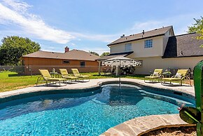 Fun 6BR Home with Private Theater & Pool