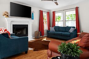 Fun 6BR Home with Private Theater & Pool