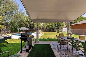 Fun 6BR Home with Private Theater & Pool