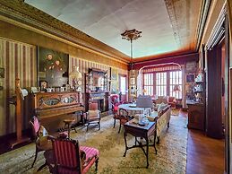 The JD Hyde Historic Inn