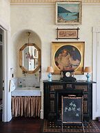 The JD Hyde Historic Inn