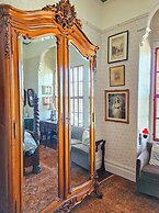 The JD Hyde Historic Inn