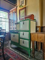 The JD Hyde Historic Inn