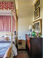 The JD Hyde Historic Inn