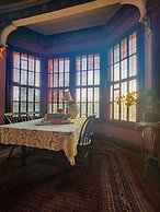 The JD Hyde Historic Inn