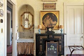 The JD Hyde Historic Inn