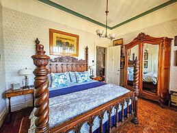 The JD Hyde Historic Inn