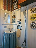 The JD Hyde Historic Inn