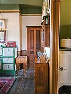 The JD Hyde Historic Inn