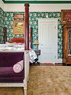 The JD Hyde Historic Inn